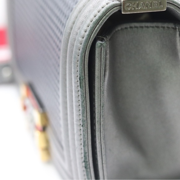 CHANEL‎ Rare Metallic Silver Cube Embossed Small Boy Bag, Silver Hardware 2014 - Picture 9 of 17